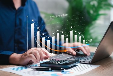 生産性向上とは？業務効率化との違いや重要視される理由・具体事例を解説