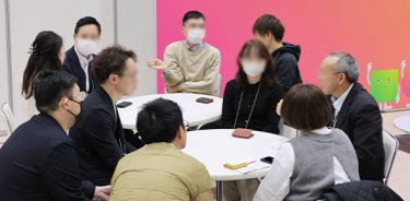 座談会のようす