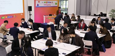 座談会のようす