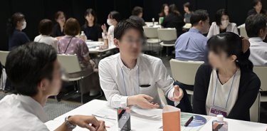 座談会のようす