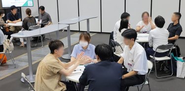 座談会のようす