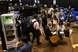 VIPラウンジ③