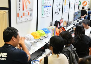 商談の様子③